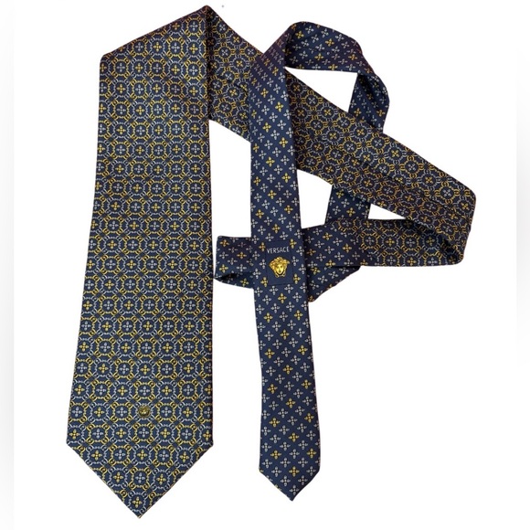 Vintage Gianni Versace Silk Tie Medusa Logo & Gold Geometric Detail - Picture 2 of 7